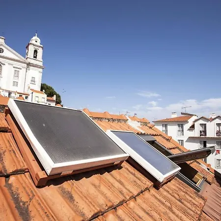 Alfama I, Eco-penthouse With View & French Balcony * Lisboa